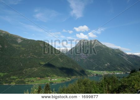 Fiordos noruegos