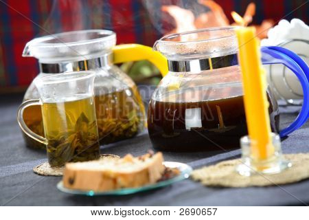 Ovocný koláč s čajem