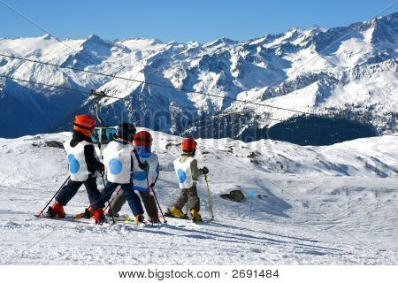 Jeunes garçons ski