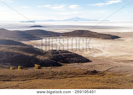 Largest Salt Flat In The World - Salar De Uyuni, Bolivia