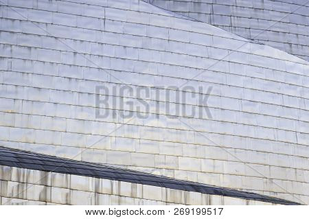 Wall Forms Titanium