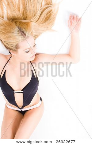 Eine sexy Frau trägt Dessous