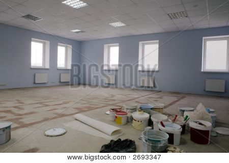 Oficina moderna de la construcción