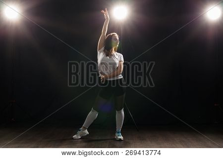 Hip-hop, Jazz-funk, Tecktonik, Waacking, Trance And Street Dances Concept - Pretty Woman Dancing Jaz