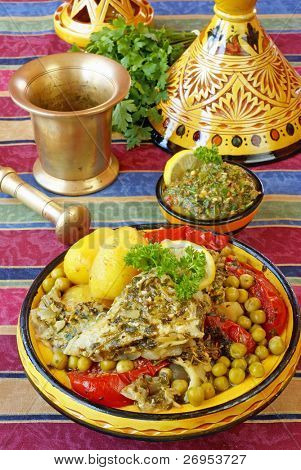 Tagine de peixe marroquino chermoula