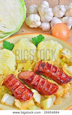 Kielbasa con cavolo