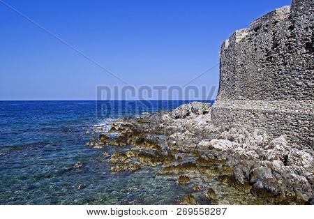 Part Of The Castle Of Methoni And Blue Sea Landscape Messenia Greece - Medieval Venetian Fortificati