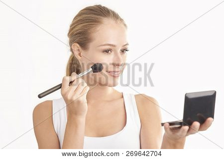 Apply Makeup