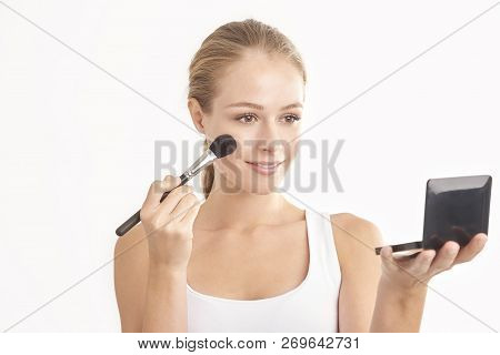 Apply Makeup