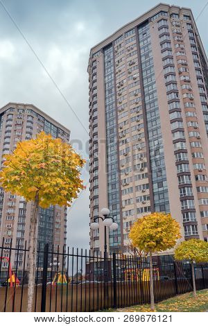 Kyiv, Ukraine - November 9 2018: Modern Apartment Building With A Neat Adjoining Territory And A Lus