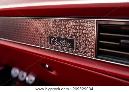 Paaren Im Glien, Germany - May 19, 2018: Emblem Of The Full-size Luxury Car Cadillac De Ville Conver