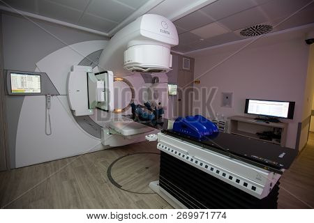 Linear Accelerator Technology Imrt, Igrt, Vmat