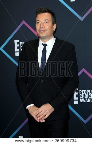 LOS ANGELES - NOV 11:  Jimmy Fallon at the People's Choice Awards 2018 at the Barker Hanger on November 11, 2018 in Santa Monica, CA