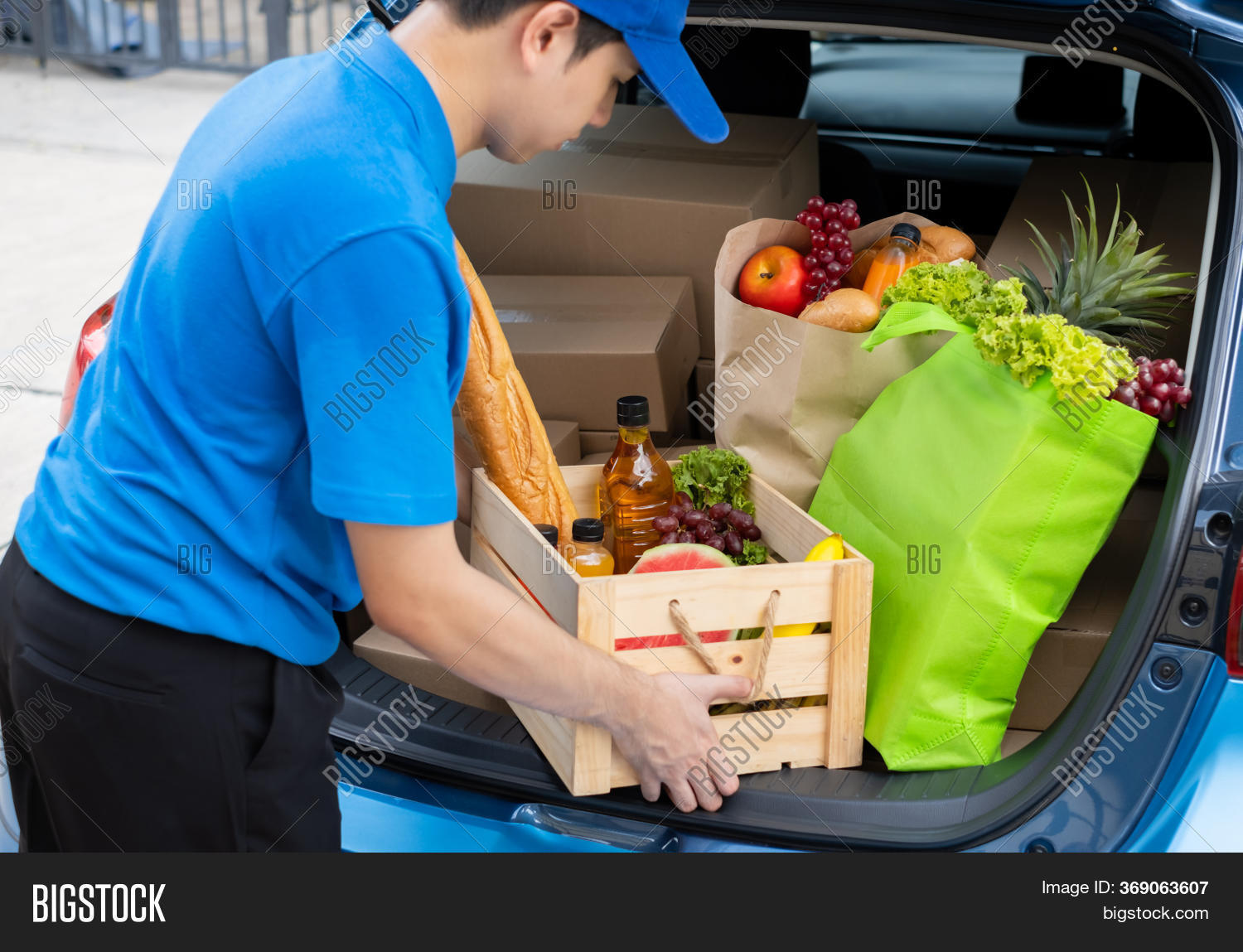 Food Delivery Man Image & Photo (Free Trial) Bigstock