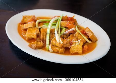 Vietnamese Tofu In Tomato Sauce