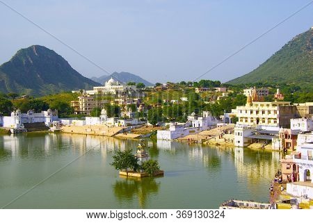 Colorful Sacred Holy Lagoon Rajasthan Pushkar India