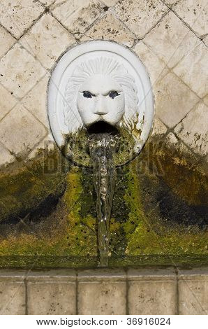Fontaine du Mont Spili
