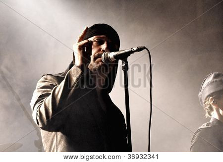 Laibach rock band canlı performans