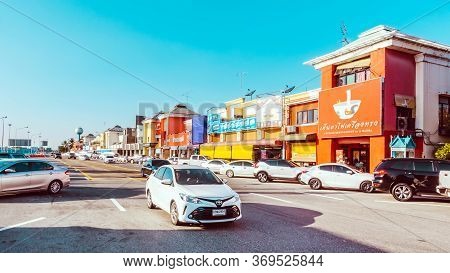 Chachoengsao/thailand-november 23,2019: View Of The Good Place For Tourists When Want To Find Some D