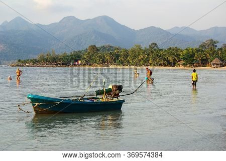 Koh Chang, Thailand - January, 2013: Tropical Beach In Koh Chang, Thailand