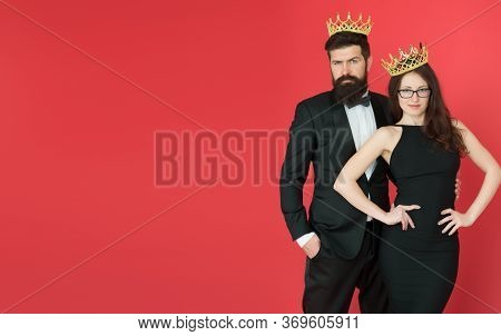 Pride And Egoism. Egoists Wear Crowns Red Background. Couple Of Egoists. Egoist Dream. Prom Party. B