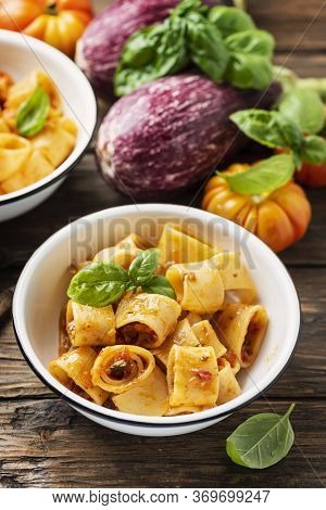 Pasta Calamarata With Vegetarian Sauce