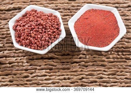 Annatto Seeds And Powder - Bixa Orellana