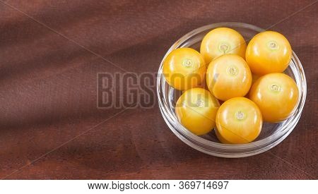 Golden Berry, Tropical Fruit Uchuva. Top View - Physalis Peruviana