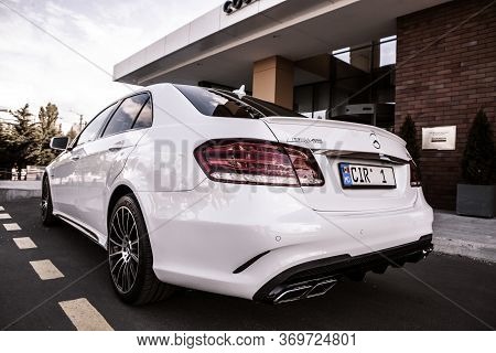 Chisinau, Moldova; June 02, 2020. Mercedes-benz Club Festival In Moldova. Mercedes-benz  E Class W 2