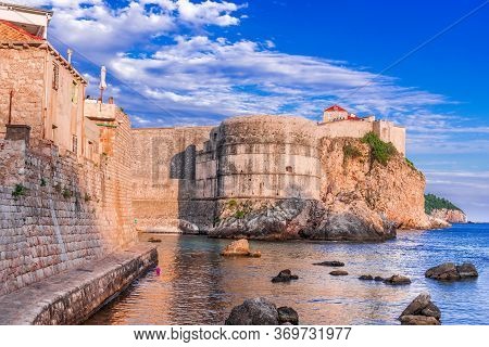 Dubrovnik, Croatia. Stunning View Of Ragusa City Walls, The Famous Unesco World Heritage Site In Cro