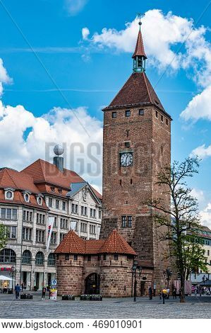 Nuremberg, Germany - May 08, 2022: White Tower Or Weisser Turm In The Old Town Nuremberg, Middle Fra