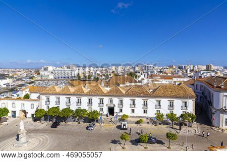 Faro, Portugal - October 3, 2020: Seminario De Sao Jose De Faro Building With Lagoons In The Backgro