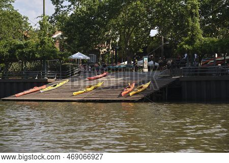 Tigre, Buenos Aires, Argentina, Jan 11 2022: Kayaks On The Banks Of The Lujan River