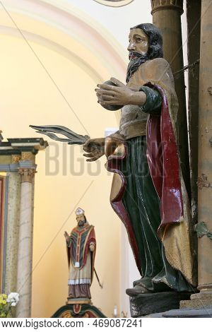Durdic, Croatia - May 08, 2012: Statue Of The Saint On The Altar Of Saint Barbara In The Parish Chur