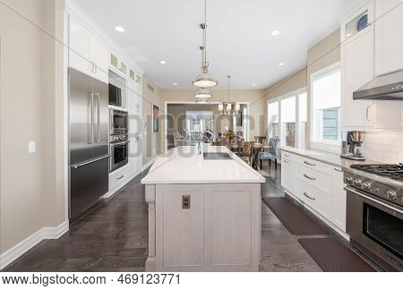 Modern Kitchen Has Been Remodeled With New Countertops, Appliances And Cabinets