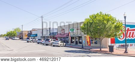 Eastman, Georgia, Usa - April 19, 2022: The Old Business District On Main Street
