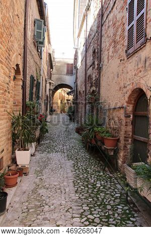 Italy, Marche: Foreshortening Of Ripatransone, Small Village Near Ascoli Piceno.