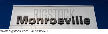 Monroeville, Pennsylvania, Usa January 15, 2023 The Monroeville City Sign On Top Of A Building On A 