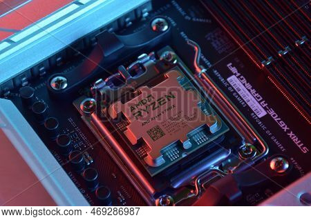 Close-up Of An Amd Ryzen 9 3900X Processor Installed On A Motherboard Asus Rog Strix X670E