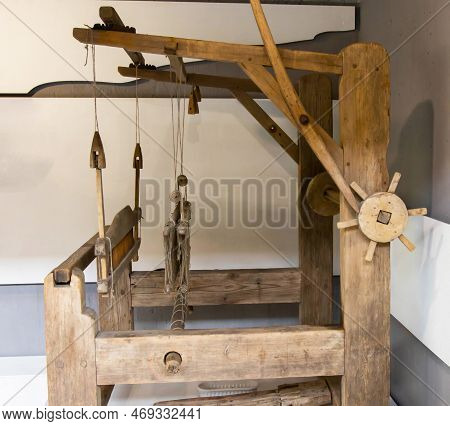 Old Loom. Device For The Manufacture Of Textile Products, Close-up, Traditional