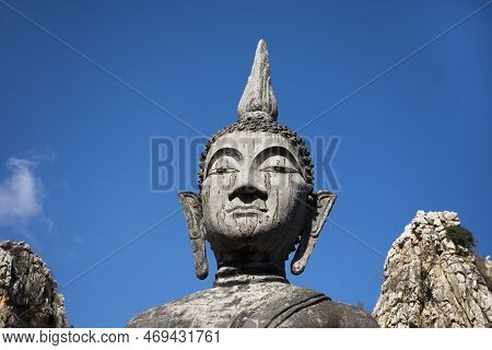 Buddha Statue For Thai People And Foreign Travelers Travel Visit And Respect Praying Blessing With H