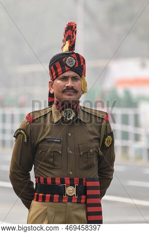 Kolkata Armed Police Officer Preparing For Taking Part In The Upcoming Indian Republic Day Parade At