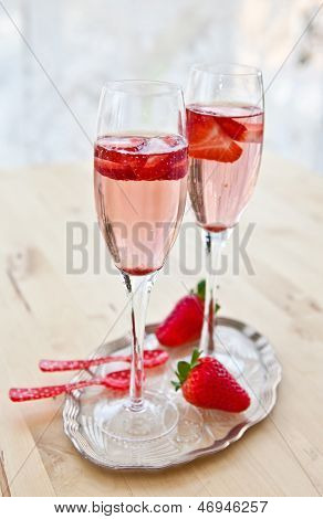 Champagner und Erdbeeren