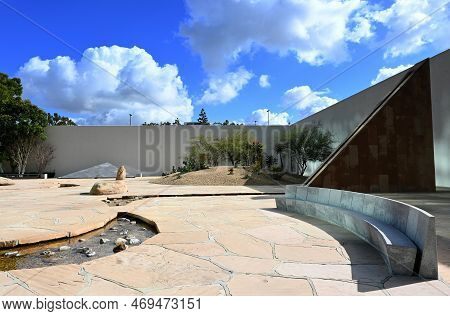 Costa Mesa, California - 19 Jan 2023: The Noguchi Garden, Water Source, A 30 Foot Sandstone Triangle