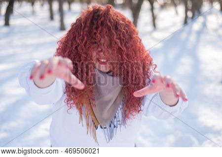 The Plump-cheeked Woman Threw Her Red Hair Over Her Face And Held Out Her Arms Like A Zombie. Girl F