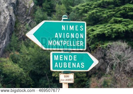 Ales, Occitanie, France, 12 30 2022 -green Direction Signs At The Banks Of The River Gardon, Towards