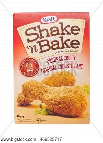 Pleasant Valley, Canada - January 26, 203: Kraft Shake N Bake Chicken Coating Mix. The Kraft Heinz C