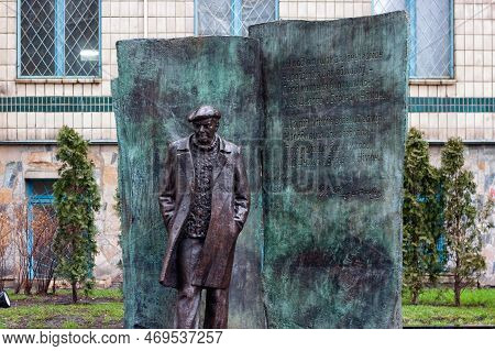 Kyiv, Ukraine - January 06, 2014: Sculpture Of The Famous Belarusian Writer Uladzimir Karatkievich. 