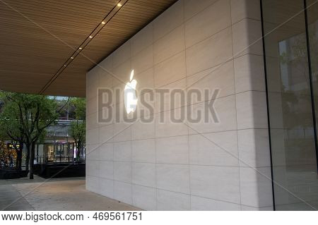 Taipei, Taiwan- 3 Dec, 2022: Apple Xinyi A13 Located In Taipei City. Apple Store Is The Best Place T