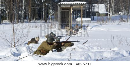 Vinterkrigen 1939-1940: røde hær soldater skyder
